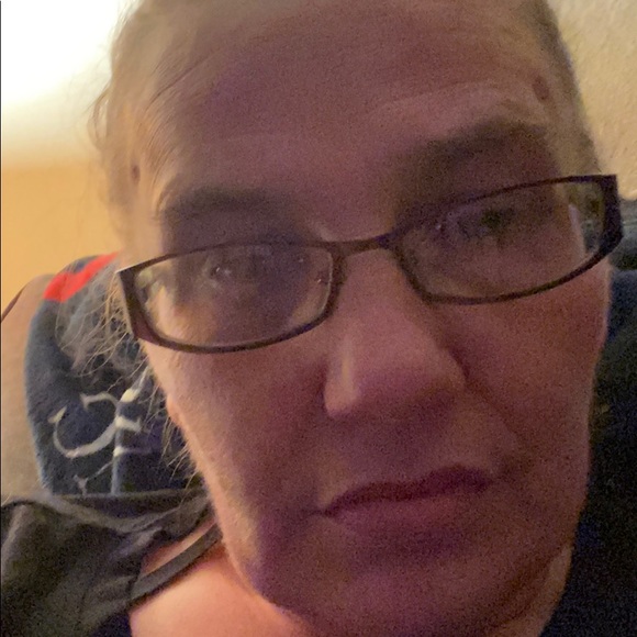 Meet your Posher, Danielle - Picture 1 of 1